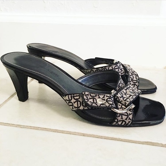 VINTAGE Etienne Aigner Black Slip On Heel Size 6.5 - Picture 2 of 8